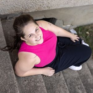 Meet your Posher, Lynnsy